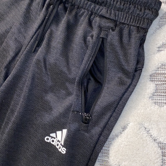 NWT Adidas Team Issue Pants - Picture 6 of 9